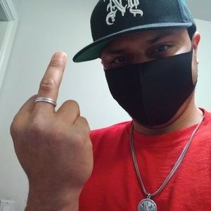 Meet your Posher, Luis arnaldo